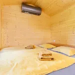 Campingplads Glamping - Maringotka U Tobíka Holany