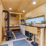 Glamping - Maringotka U Tobíka