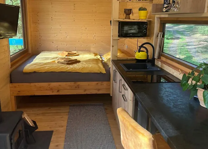 Campingplads Glamping - Maringotka U Tobíka Holany