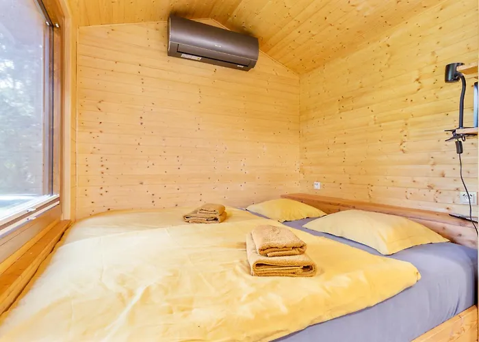 캠프장 Glamping - Maringotka U Tobika Holany